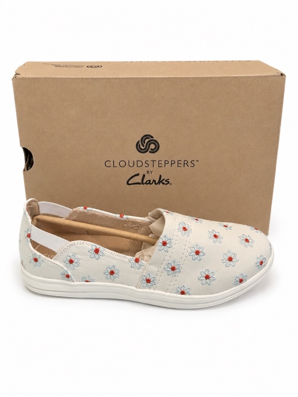 Clarks white Slip-On Sneakers with Red and Blue Floral Daisy Embroidery NIB